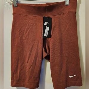 Nike Women's Sportswear Essential Bike Shorts Burgundy  Sz Small  cz8526-231 New